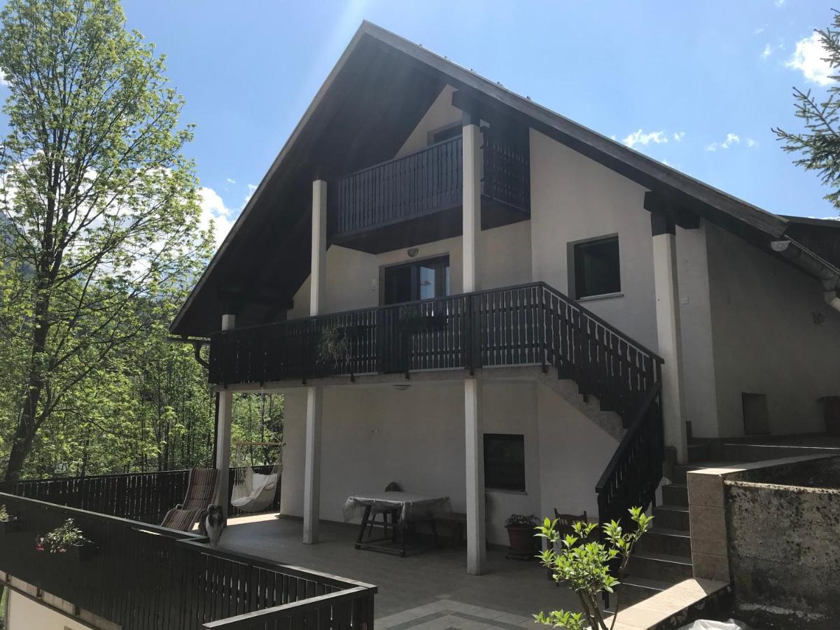 Apartment Dobnikar クランスカゴーラ エクステリア 写真